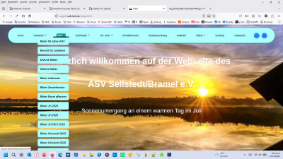 Ausklappnavi zu lang für Laptops.jpg